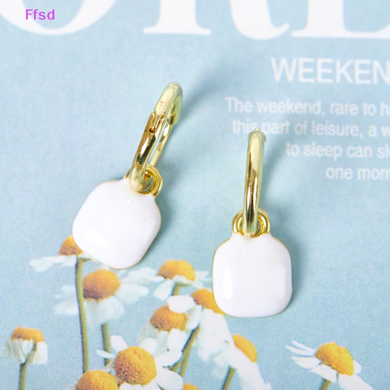 1 Đôi Bông Tai Hình Vuông / Trái Tim Phong Cách Pháp Cổ Điển Thanh Lịch Cho Nữ