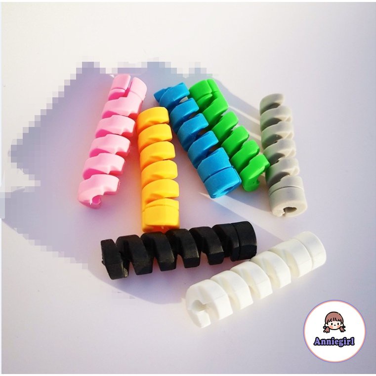 Set 4 Vỏ Bọc Bảo Vệ Dây Cáp Sạc USB Hình Xoắn Ốc Thông Dụng