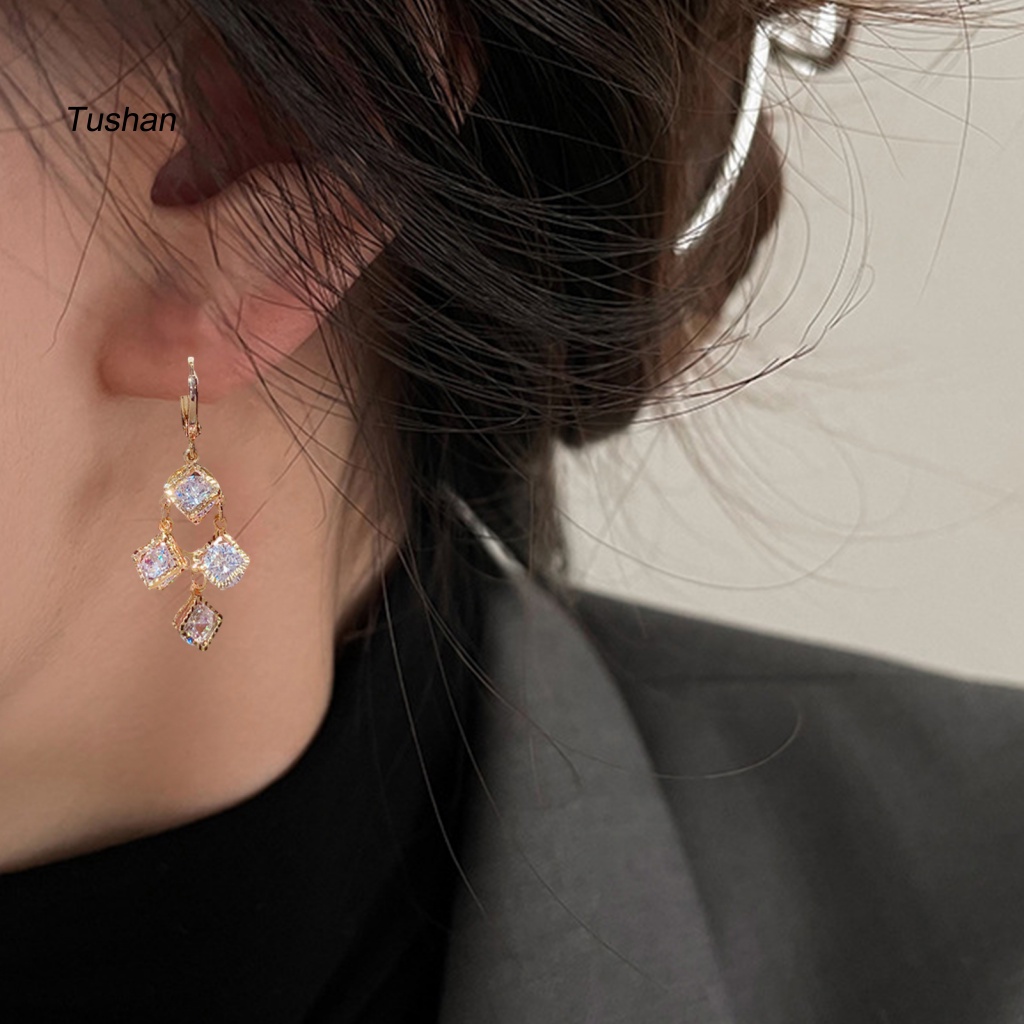 1 Đôi Bông Tai Đính Đá Thời Trang Dành Cho Nữ