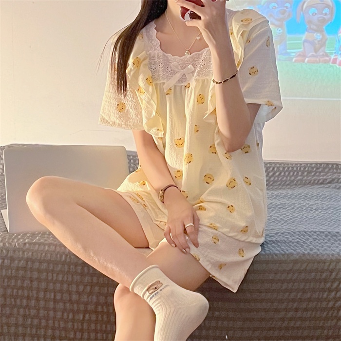 Bộ Đồ Ngủ Cổ Vuông Phối Ren Họa Tiết Dễ Thương Phong Cách Nhật Bản Cho Nữ