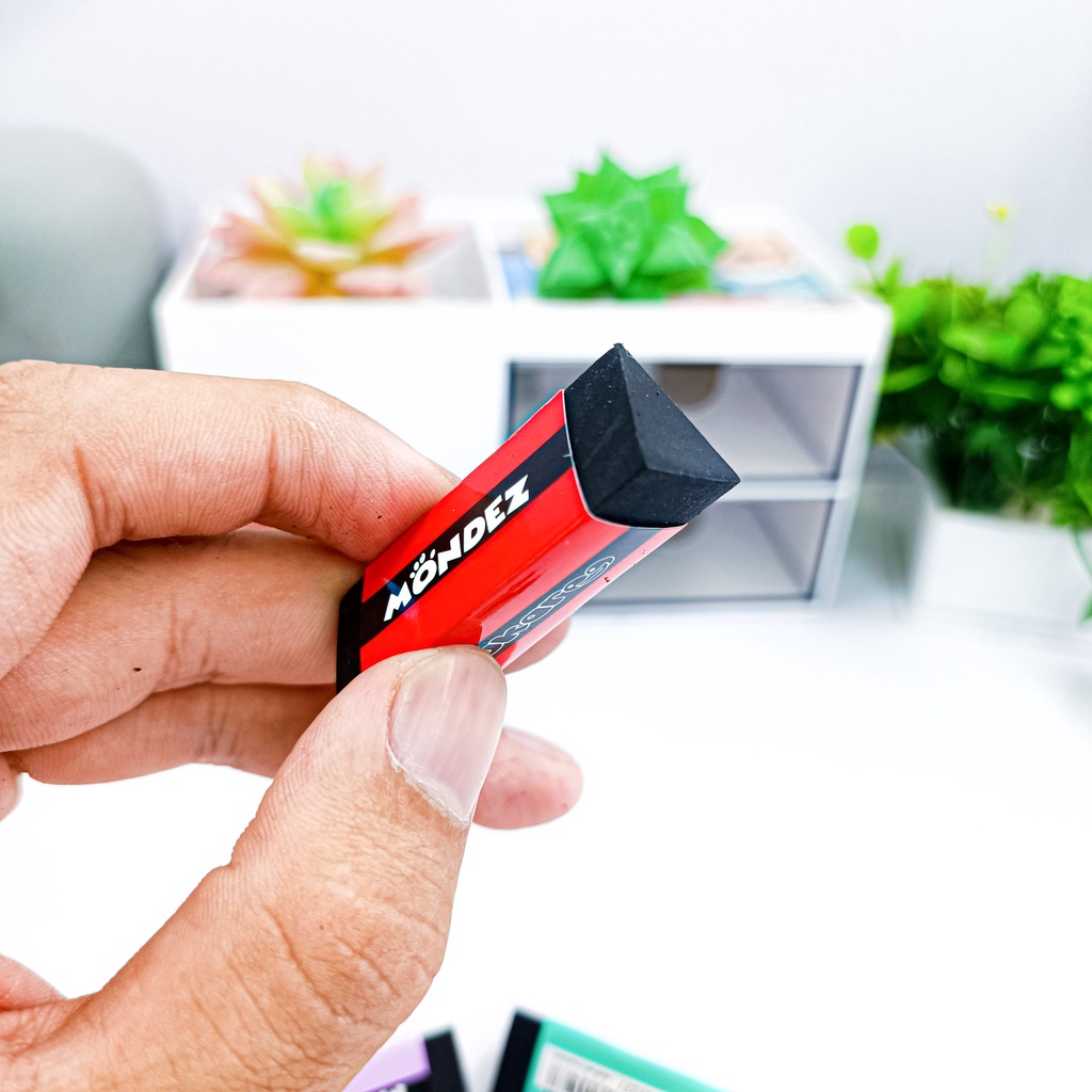 Gôm Tẩy MONDEZ Hình Tam Giác Làm Sạch Vết Chì Đen Nhanh Chóng, Chất Liệu An Toàn Cho Bé M20003