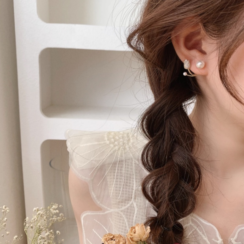 Bông Tai Hình Hoa Tulip Đính Ngọc Trai Nhân Tạo Phong Cách Hàn Quốc Sang Trọng Thời Trang Cho Nữ