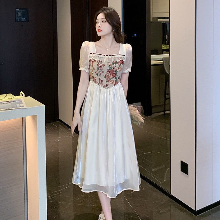 Đầm Nữ Thêu Họa Tiết Phong Cách Retro Đa Năng