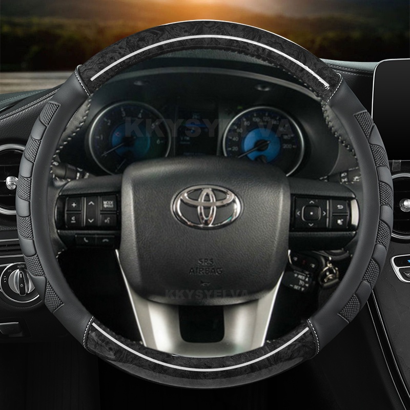 Vỏ Bọc Vô Lăng Họa Tiết Vân Gỗ Cho Toyota Fortuner 2016-2019 2021 2022 Hilux 2015-2019 2020 2022