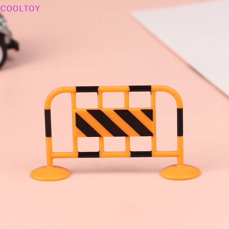 Cooltoy set 2 Đồ Chơi Biển Báo Giao Thông Mini Dành Cho Nhà Búp Bê