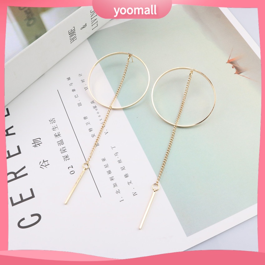 Bông Tai Hình Tròn Lớn Bằng Kim Loại Dạng Tua Rua Đơn Giản Cá Tính