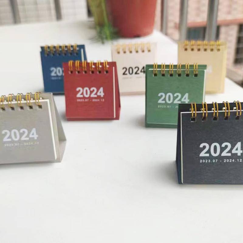 Lịch 2024 Để Bàn Mini Dùng Trang Trí Văn Phòng / Trường Học