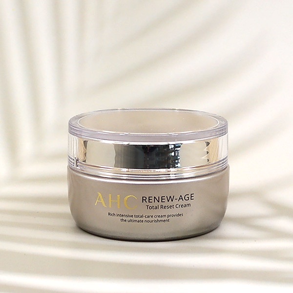 AHC Renew Age Total Reset Cream 50 ml Elastic Moisturizing Skin Texture