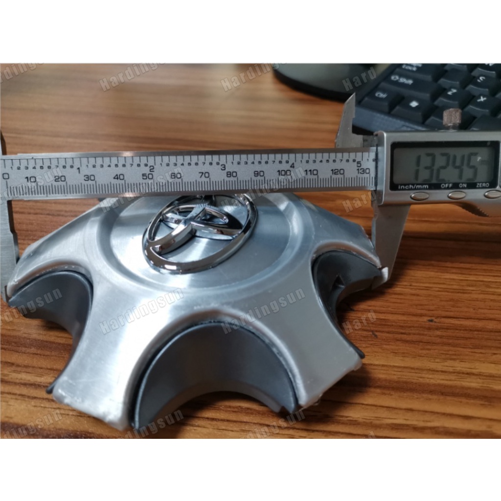 Set 1 / 4 Nắp Đậy Trục Bánh Xe Hơi Toyota Fortuner G 2016-2020 / 4260B0K130 Chuyên Dụng