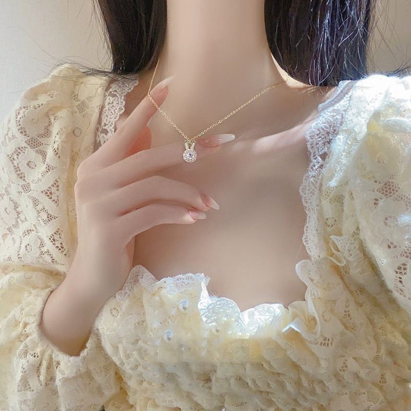 Vòng cổ Thép Titan Không Phai Màu Dát Hình Thỏ Sang Trọng Cho Nữ