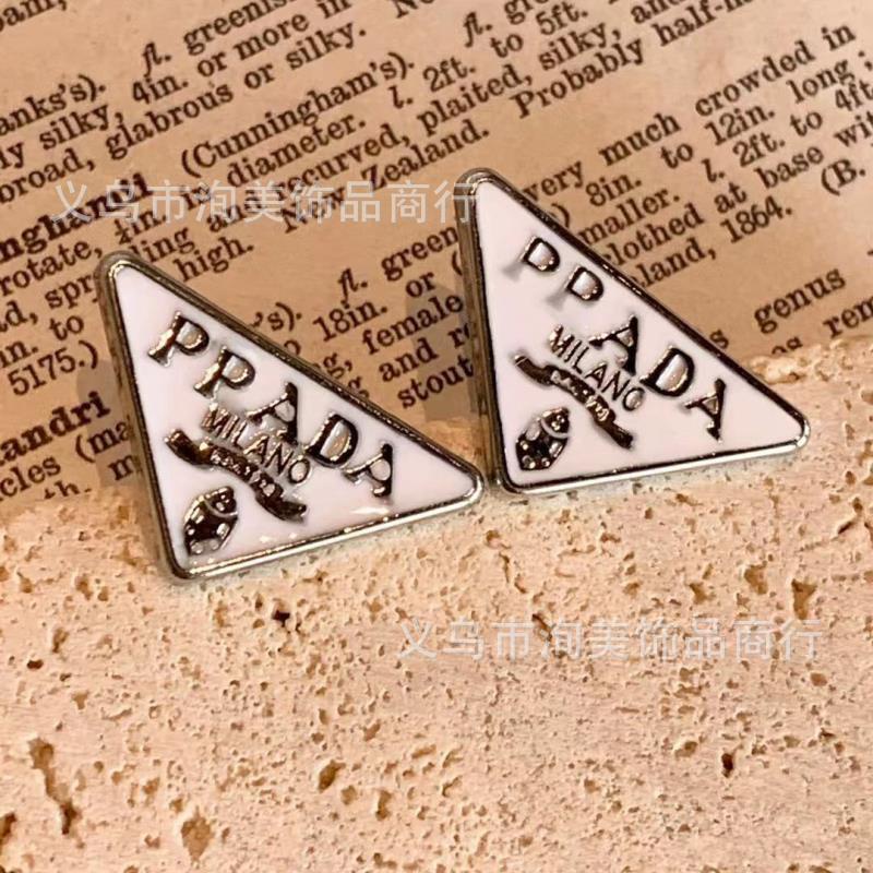 Bông Tai Mạ Bạc 925 Hình Tam Giác In Logo Phong Cách Âu Mỹ Kiểu Mới