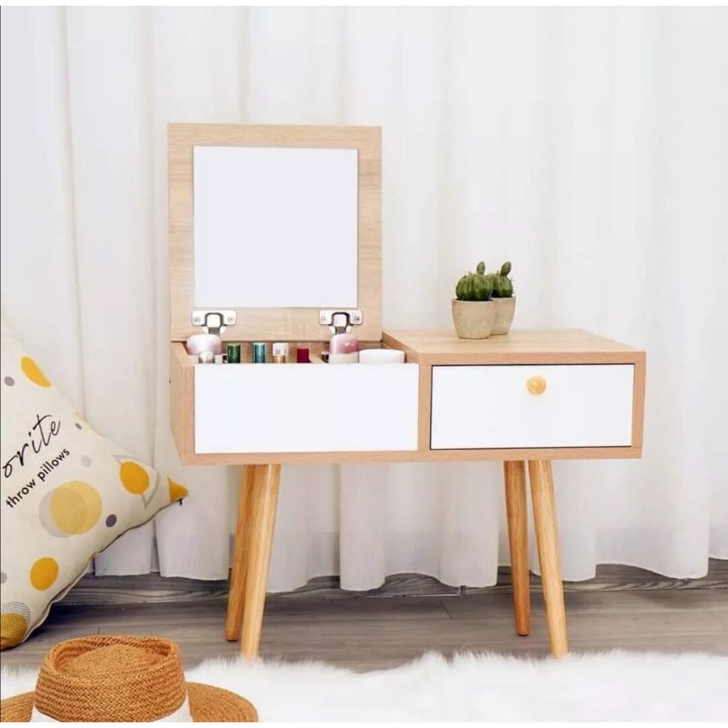 Bàn trang điểm mini ngồi bệt. Có ngăn kéo, có hộp để đồ. Kích thước: 60 x 30 x 44 cm. Gỗ MDF cao cấp. Lắp ráp dễ dàng