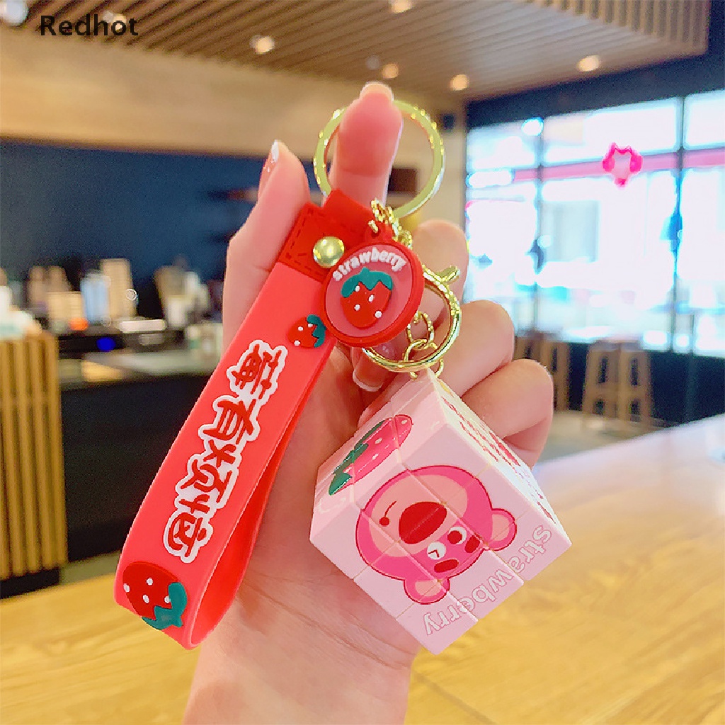 1 Móc Khóa Hình Gấu Và Dâu Tây Dễ Thương