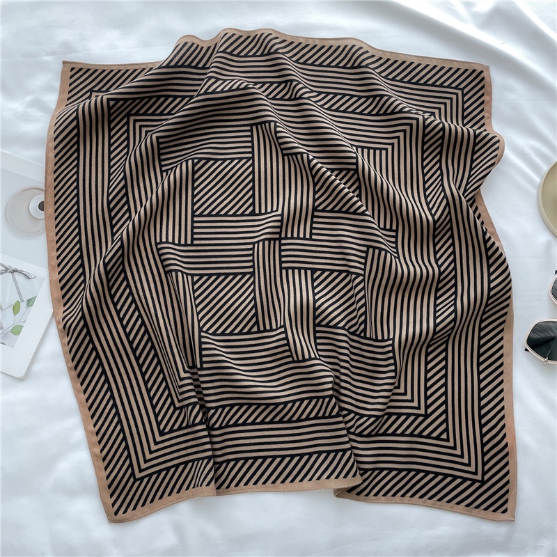 Khăn Choàng Cổ Hình Vuông Bằng Vải Nhung Kích Thước 65x65cm Thời Trang Xuân Hè