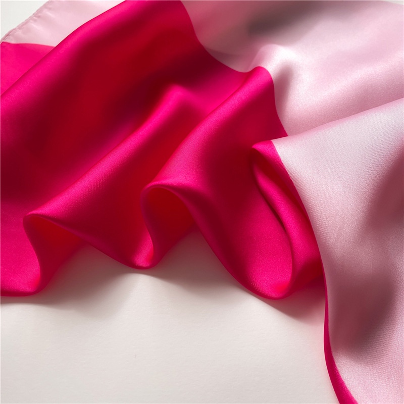 Khăn Choàng Cổ Hình Vuông Họa Tiết Kẻ Sọc Màu Sắc Tương Phản Phong Cách Âu Mỹ Thời Trang Cho Nữ