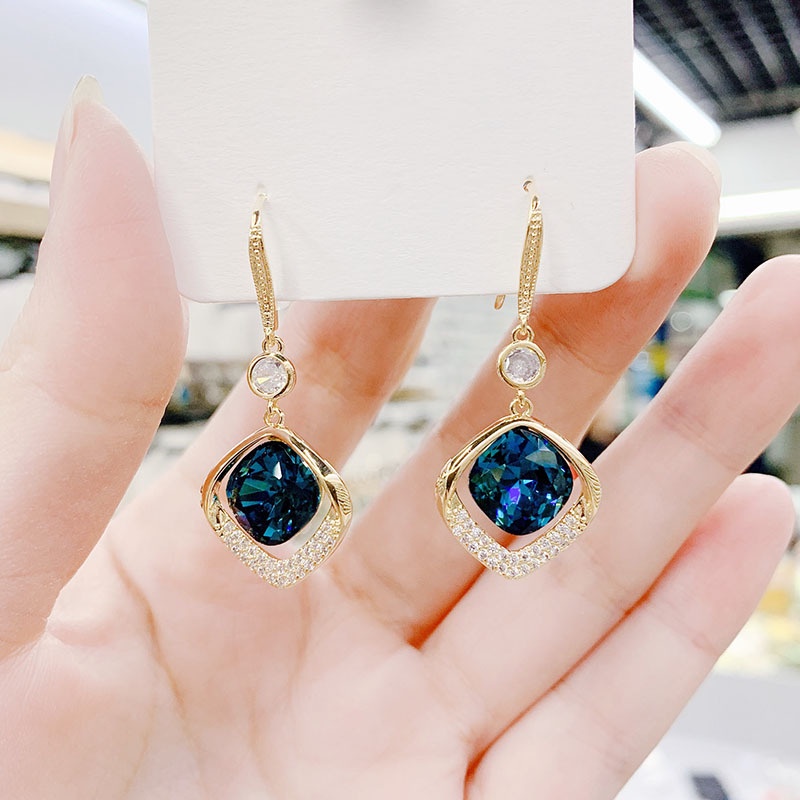 Set Khuyên Tai Dáng Dài Đính Đá Pha Lê Thời Trang