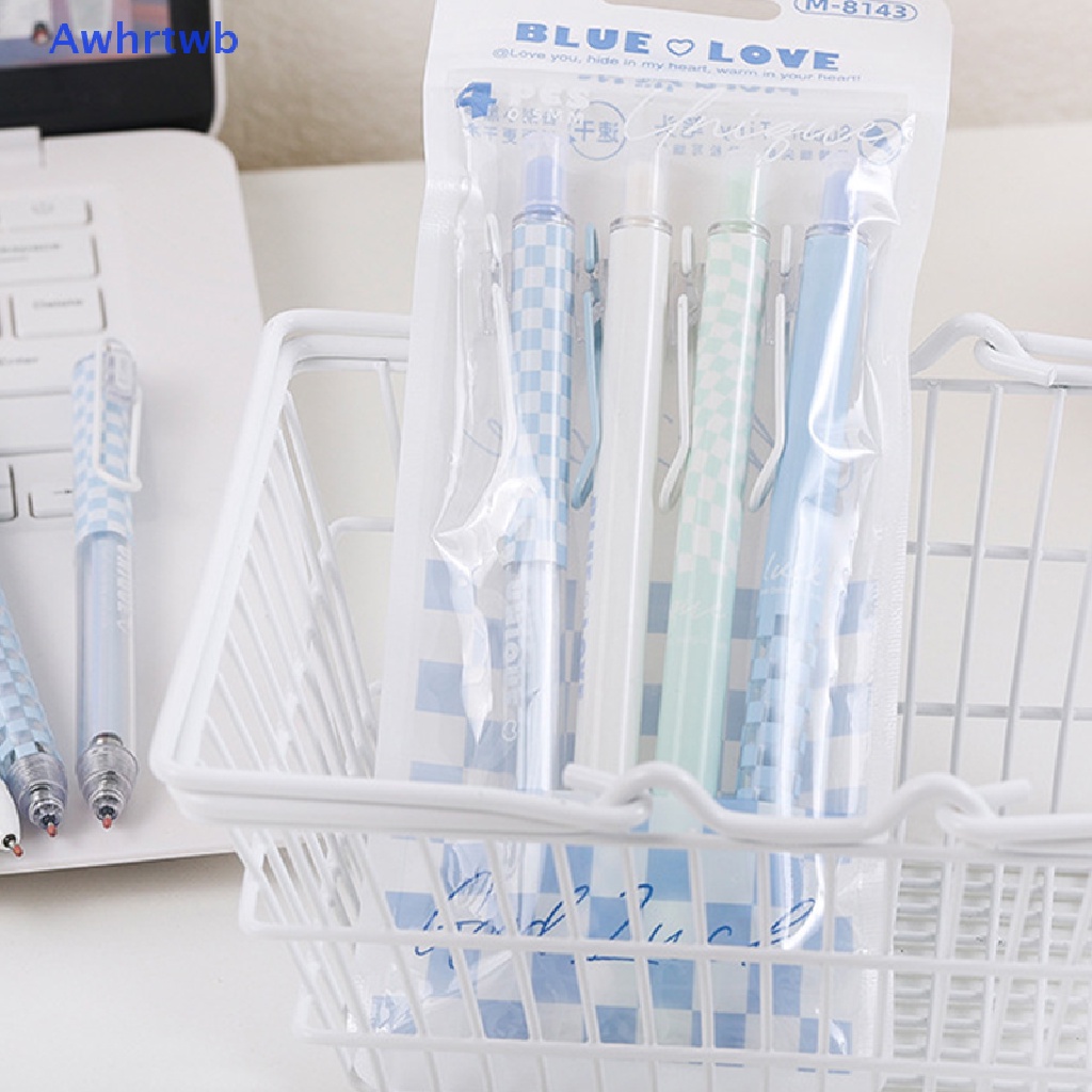 Set 4 Bút Bi Ngòi 0.5mm Họa Tiết Trái Tim Xinh Xắn Mới