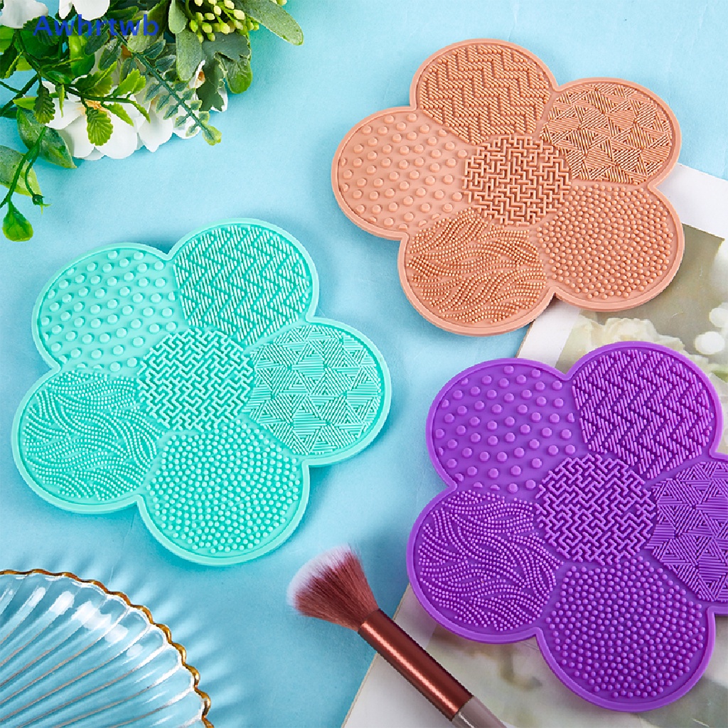 Miếng Rửa Cọ Trang Điểm Tiện Lợi Mới