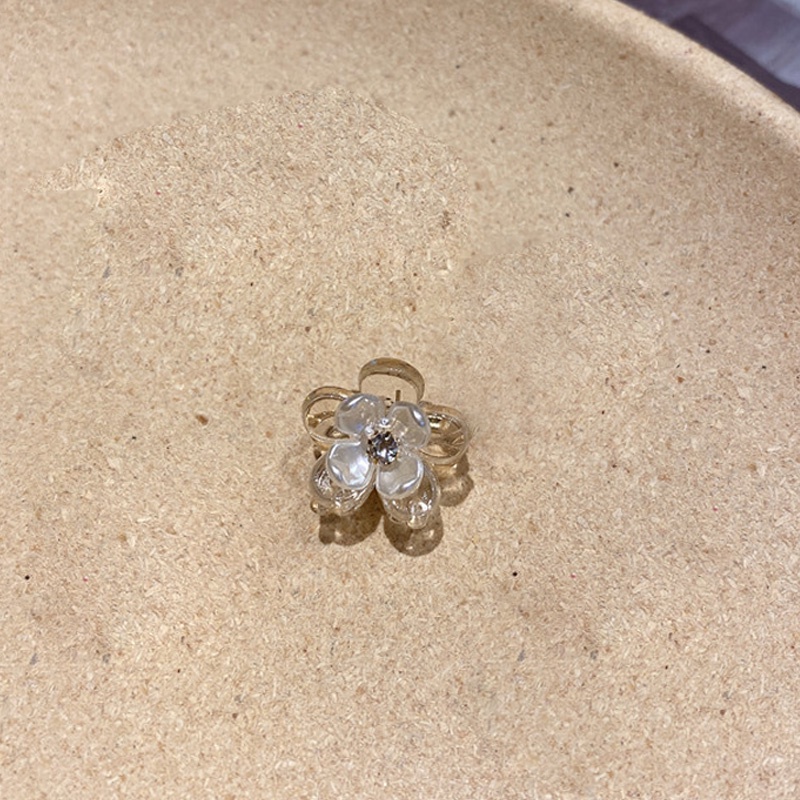 1 Kẹp Tóc Hình Hoa Trong Suốt Chống Trượt Thời Trang Dành Cho Nữ