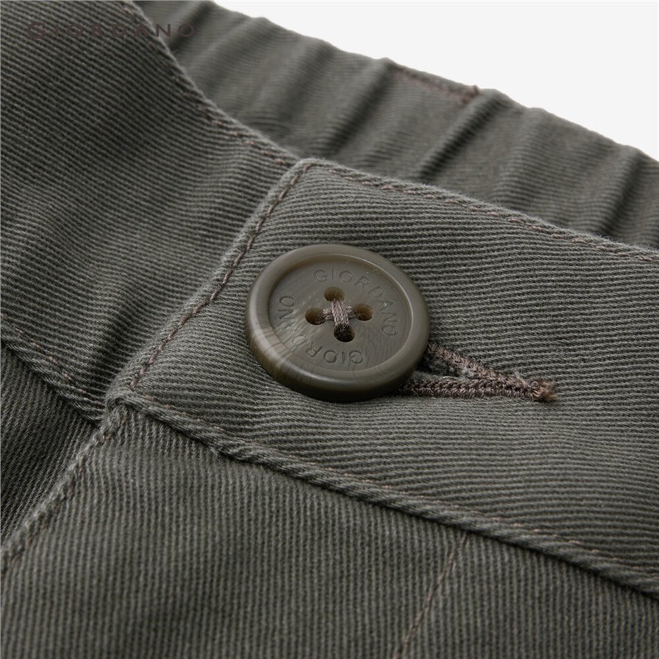 Quần short GIORDANO 18103901 co giãn eo thun nửa cho nam