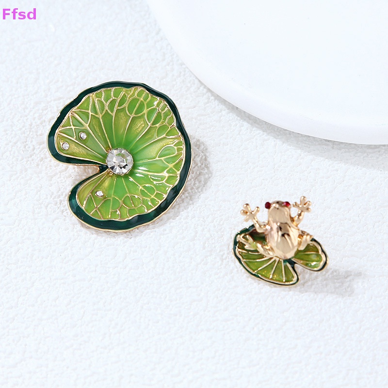 {Ffsd} Bộ 2 Ghim Cài Áo Hình Lá Sen / Ếch Đính Đá Thời Trang Dự Tiệc Cho Nữ