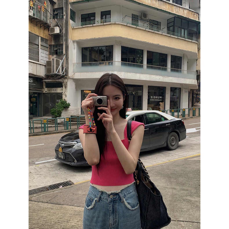 Áo Croptop Sát Nách Màu Trơn Thiết Kế Cổ Vuông Thanh Lịch