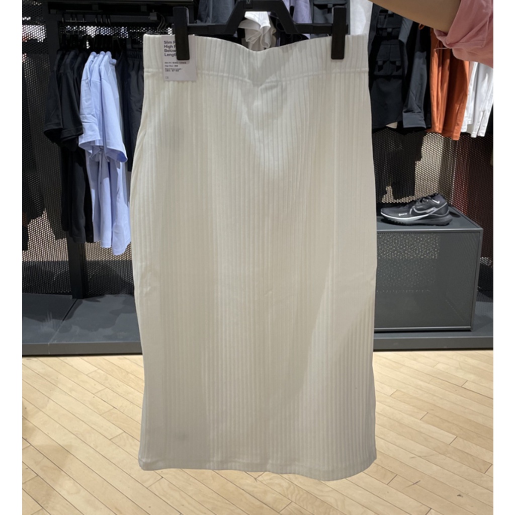 Chân Váy Midi Lưng Cao Xẻ Tà Có Gân Chính Hãng 100% DV7957