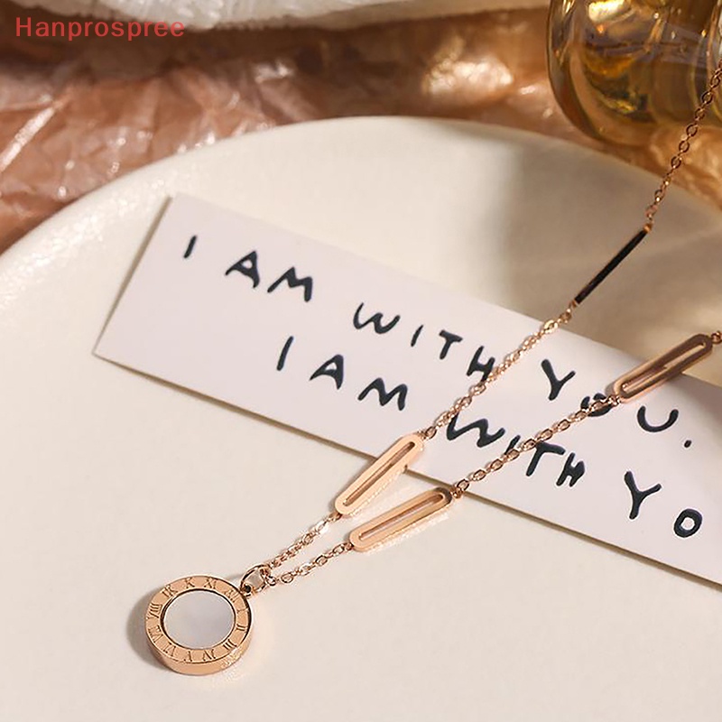 Hanprospree > Vòng cổ Hai Mặt Hình Tròn Bằng Thép Titan Màu Trắng Đen Cá Tính Dễ Phối Đồ Dành Cho Nữ