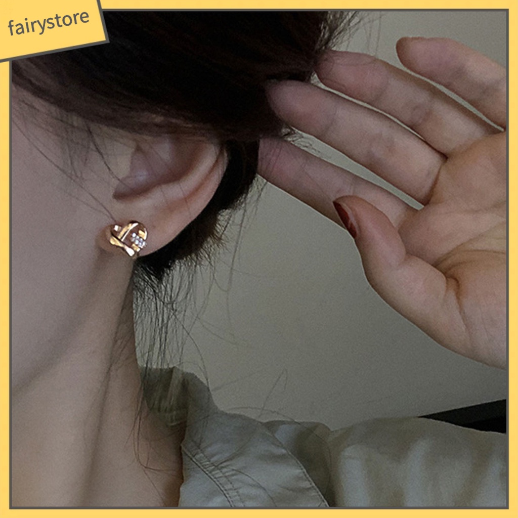 1 Đôi Bông Tai Hình Trái Tim Đan Chéo Đính Đá Lấp Lánh Dành Cho Nữ