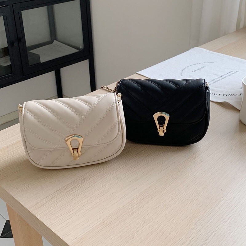 Túi Đeo Chéo Dây Xích Nhỏ Hình Thoi Màu Vàng Phong Cách Dành Cho Nữ