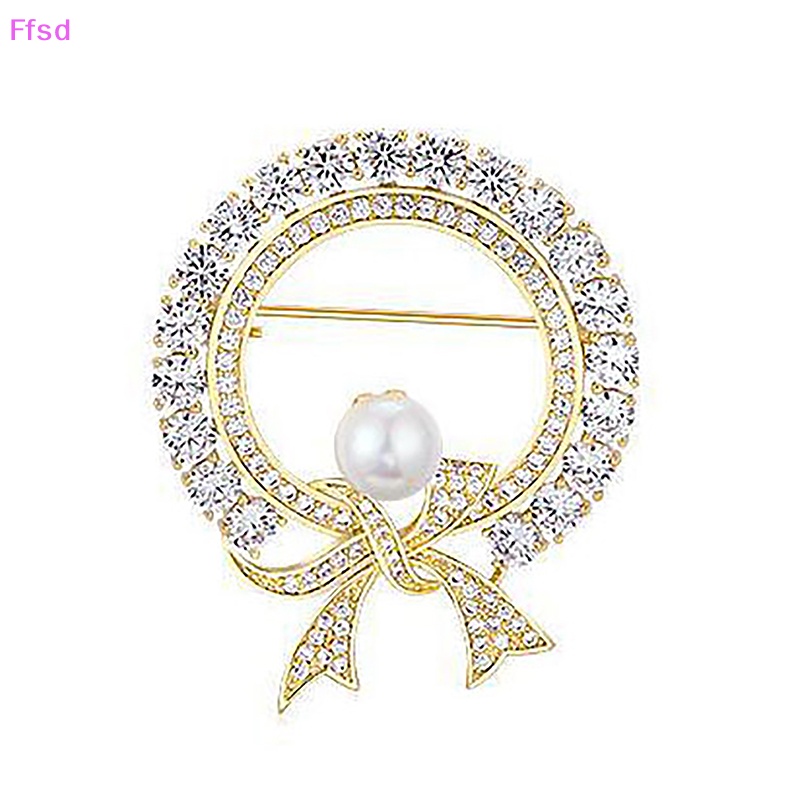 1 Huy Hiệu Cài Áo Hình Tròn Đính Ngọc Trai Và Đá Hình Bướm Phong Cách Baroque Thanh Lịch Dành Cho Nữ