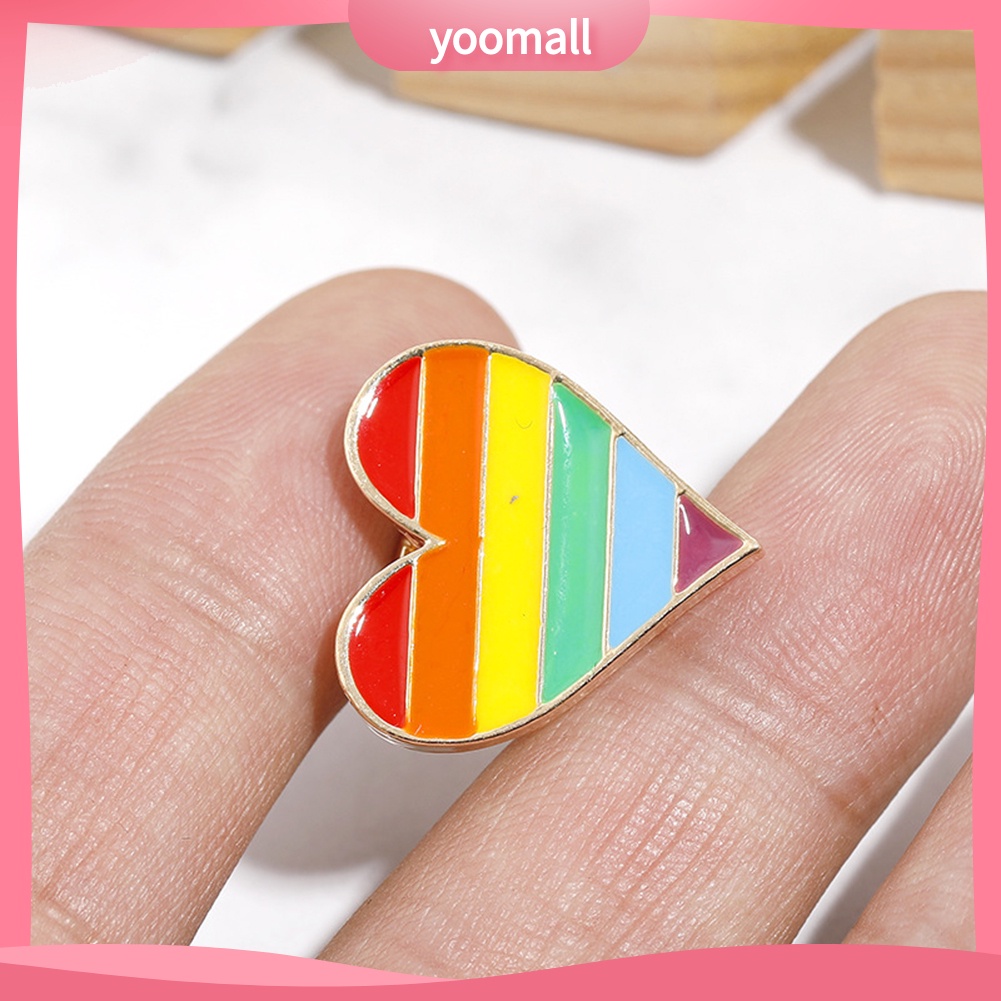 Ghim Cài Áo Hình Trái Tim Màu Cầu Vồng Dễ Thương