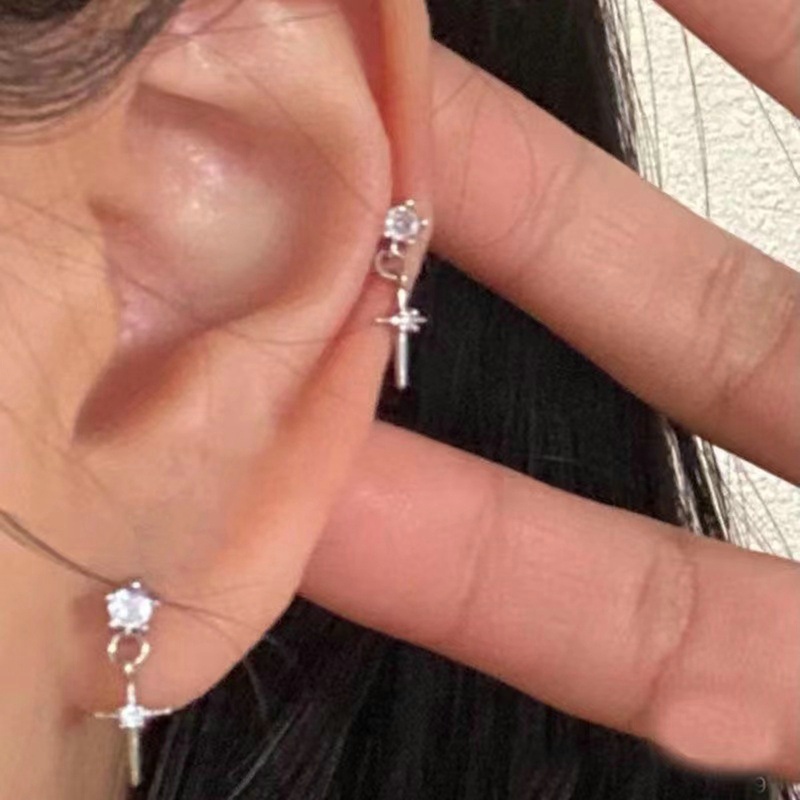Khuyên Tai Hình Thánh Giá Thời Trang Cá Tính