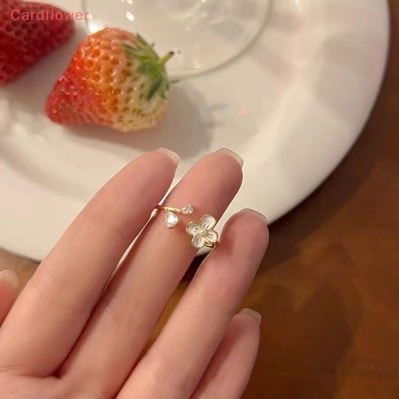 (MớI) Nhẫn Hở HọA TiếT Hoa Trà ĐíNh HạT NgọC Trai Giả ThờI Trang