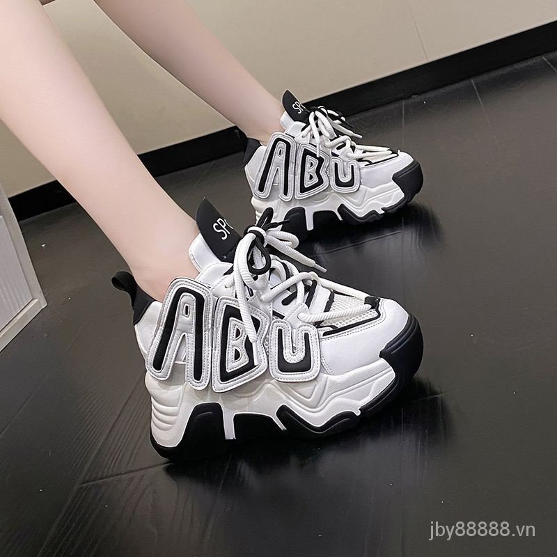 Giày Sneaker Đế Dày 8cm Phối Lưới Thoáng Khí Thời Trang Cho Nữ