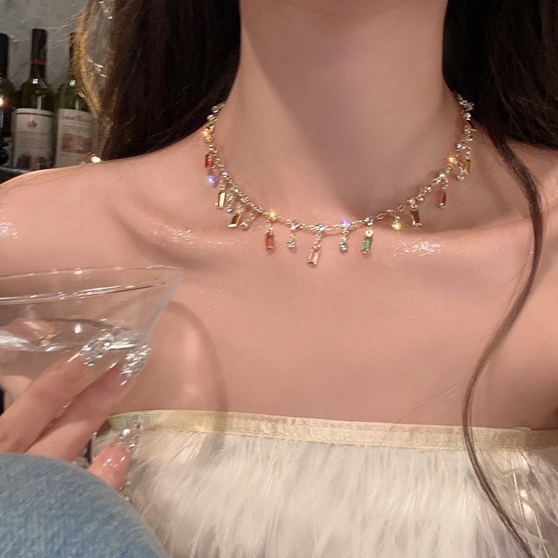 Vòng Cổ Tua Rua Đính Đá Nhiều Màu Sắc Thời Trang Mùa Hè Sang Trọng