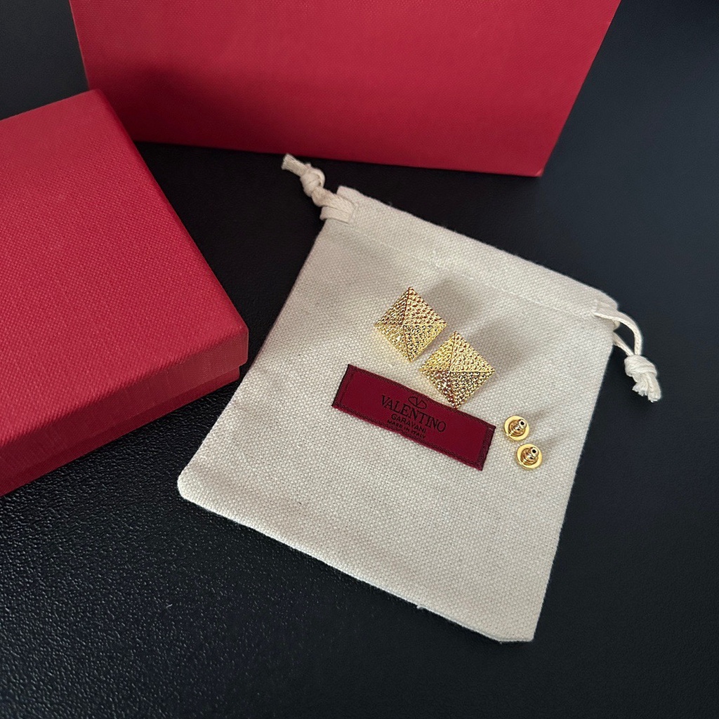Valentino bông tai titan thép chữ logo ear hoop stud earrings trang sức của phụ nữ