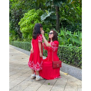 Đầm Ara đỏ mẹ và bé