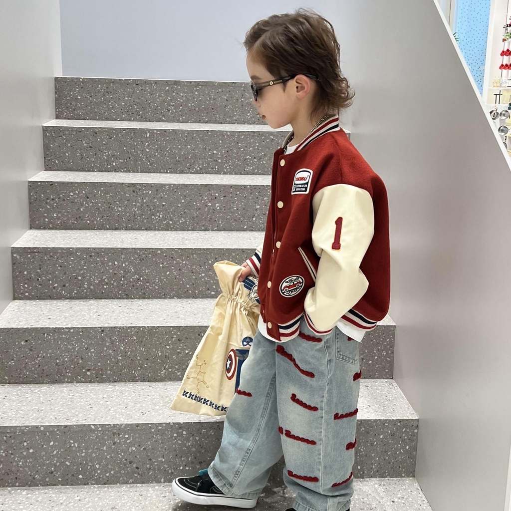 Quần jean xanh bé trai chữ đỏ QB557 sz 90-140, quần jean dáng dài cho bé, thời trang siêu ngầu hè 2023