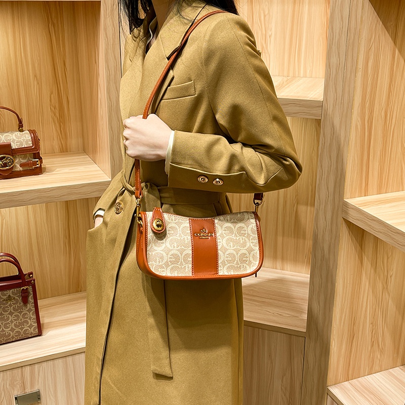 Túi Đeo Vai Famy Dáng Vuông Nhỏ Thời Trang 2023 Sang Trọng Cho Nữ