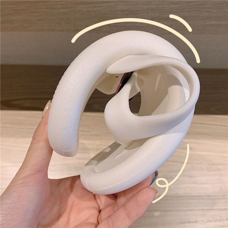 Dép Xỏ Ngón Đế Mềm Nhẹ Nhàng Thoải Mái Chống Trượt Họa Tiết Hoạt Hình Dễ Thương Cho Nữ