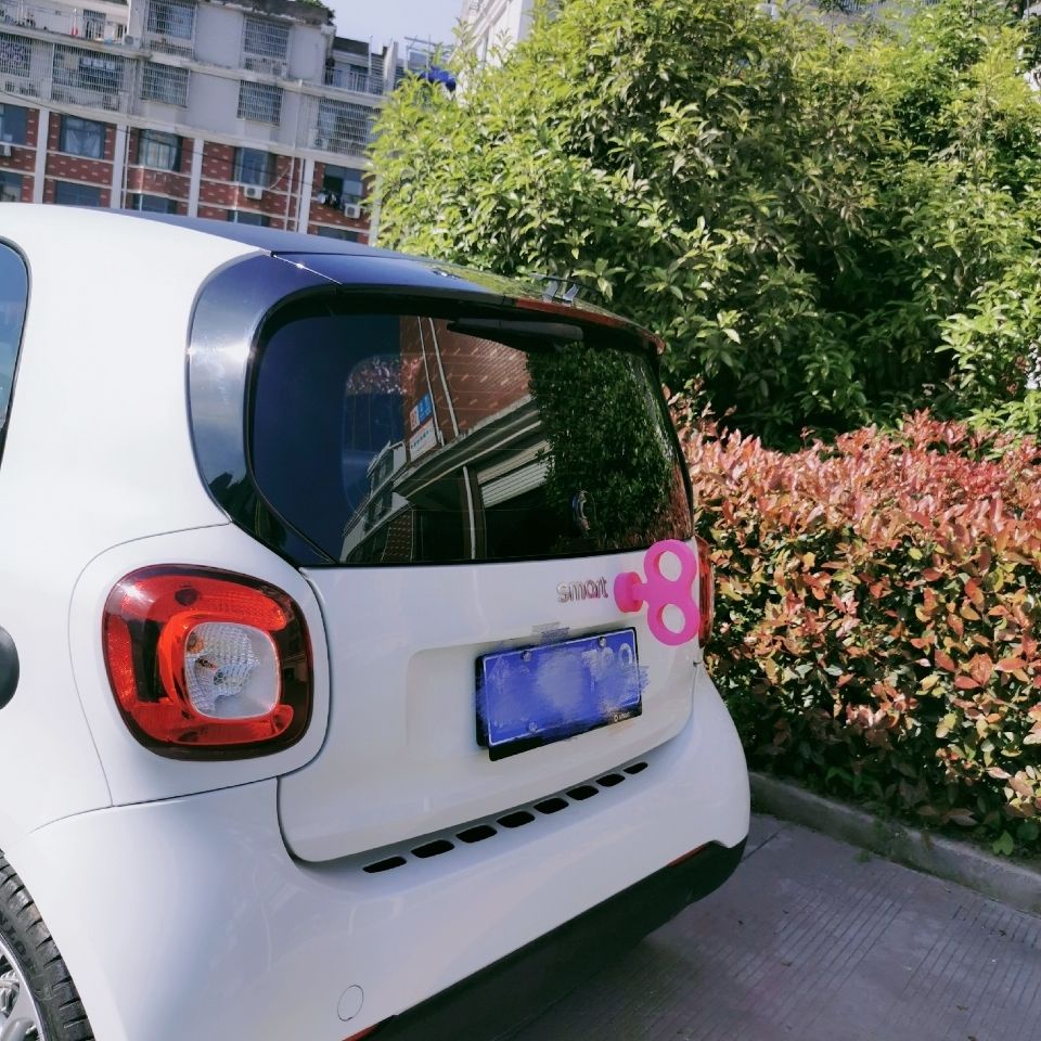 Mô Hình Xe Hơi Mini Lên Dây Cót Thiết Kế Dễ Thương