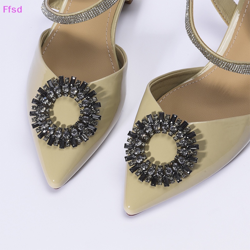 1 Huy Hiệu Cài Áo Hình Giày Cao Gót Đính Đá Pha Lê Lấp Lánh