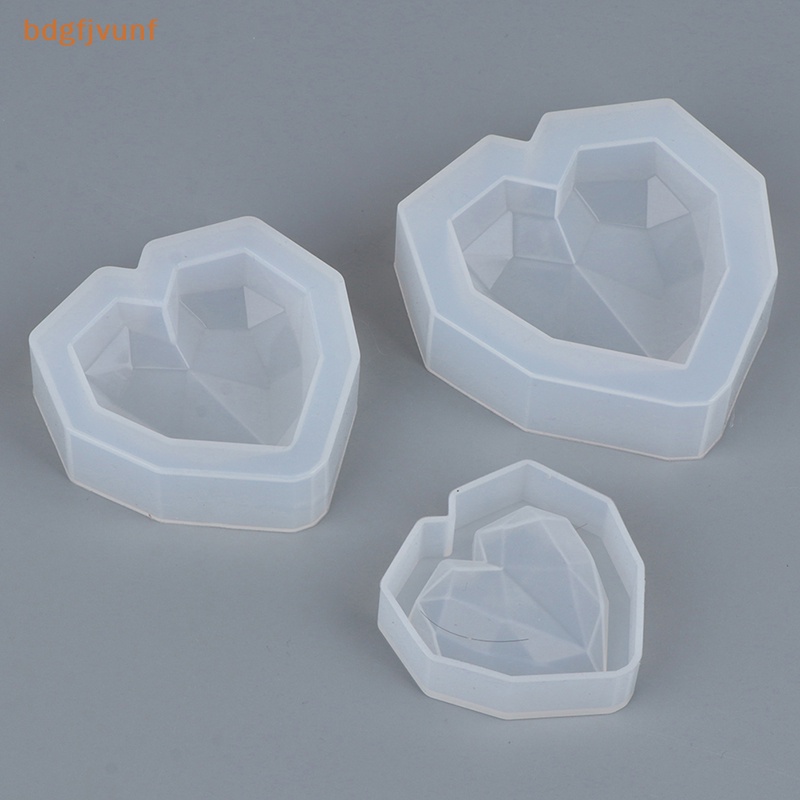 1 Khuôn Silicon Tạo Hình Trái Tim 3D Trang Trí Bánh Kem / Xà Phòng