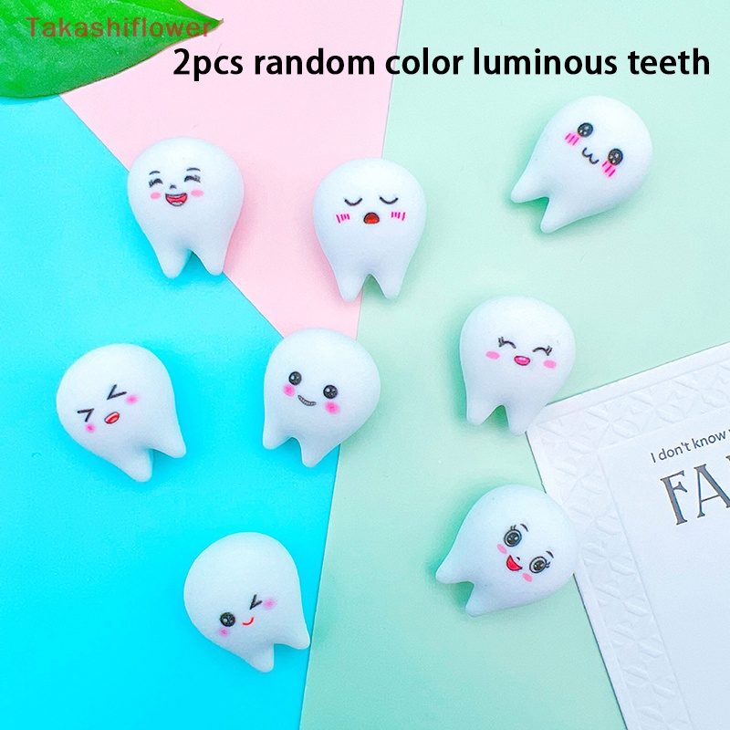 Set 2 Chiếc Răng Nhựa Phát Sáng Hoạ Tiết Hoạt Hình Xinh Xắn