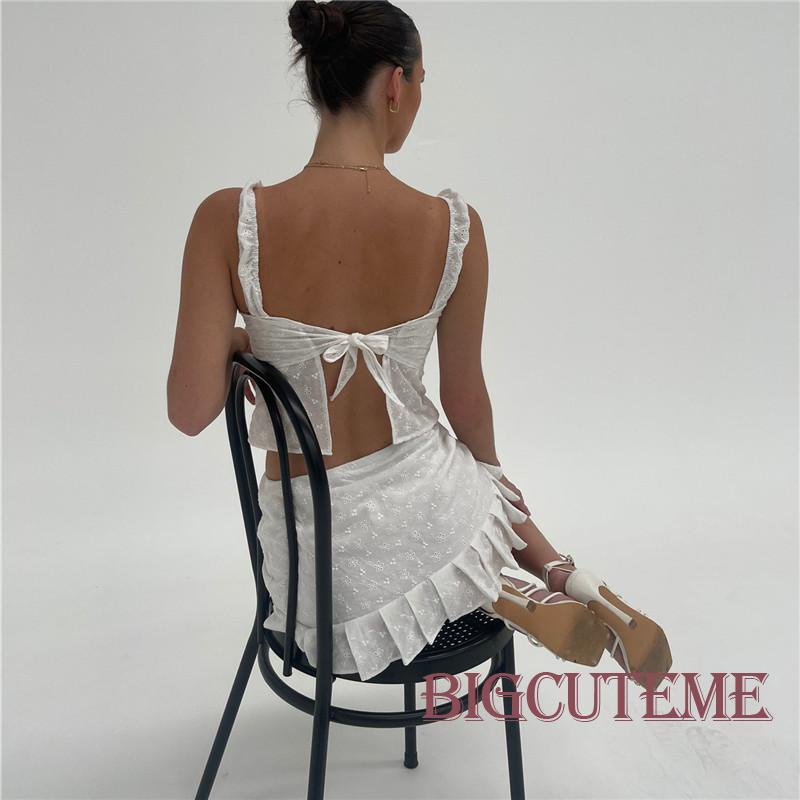 Set Đồ Mùa Hè 2 Món Gồm Áo Hai Dây Buộc Dây Họa Tiết Hoa Hở Lưng + Chân Váy Xếp Ly Mini Quấn Hông Cho NữBộ Đồ Chơi Thiết Kế Độc Đáo Sáng Tạo Dành Cho Bé