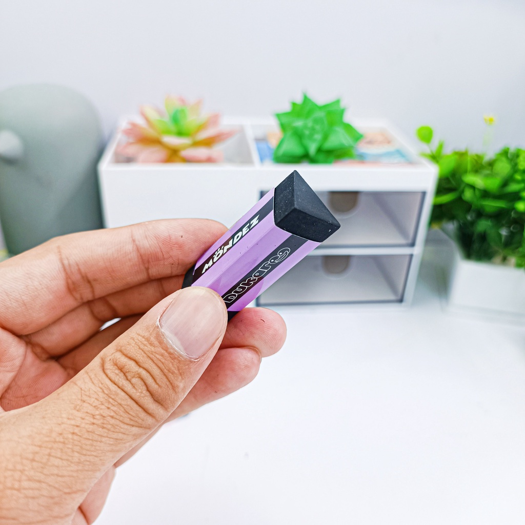 Gôm Tẩy MONDEZ Hình Tam Giác Làm Sạch Vết Chì Đen Nhanh Chóng, Chất Liệu An Toàn Cho Bé M20003