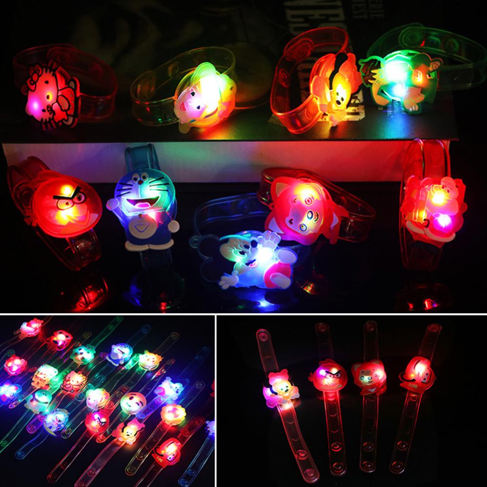 Đồng Hồ Đeo Tay A1I5 Có Đèn Led Phát Sáng Trong Suốt Họa Tiết Hoạt Hình Dễ Thương