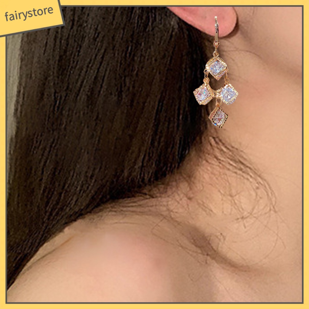 1 Đôi Bông Tai Hình Vuông Đính Đá Lấp Lánh Dành Cho Nữ