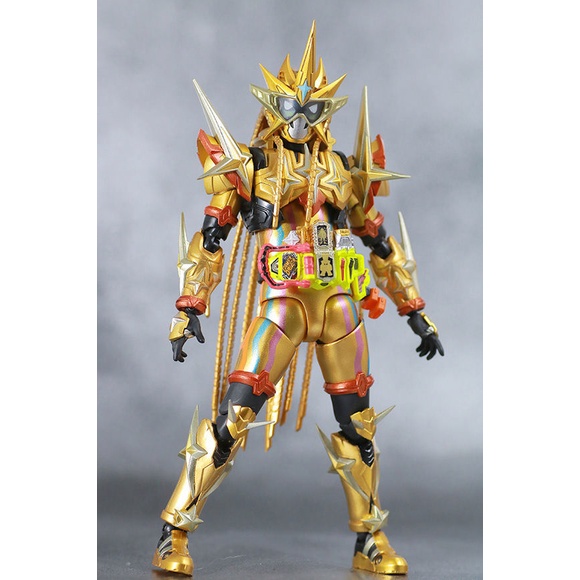 Mô Hình Nhân Vật Kamen Rider Có Khớp Động Độc Đáo